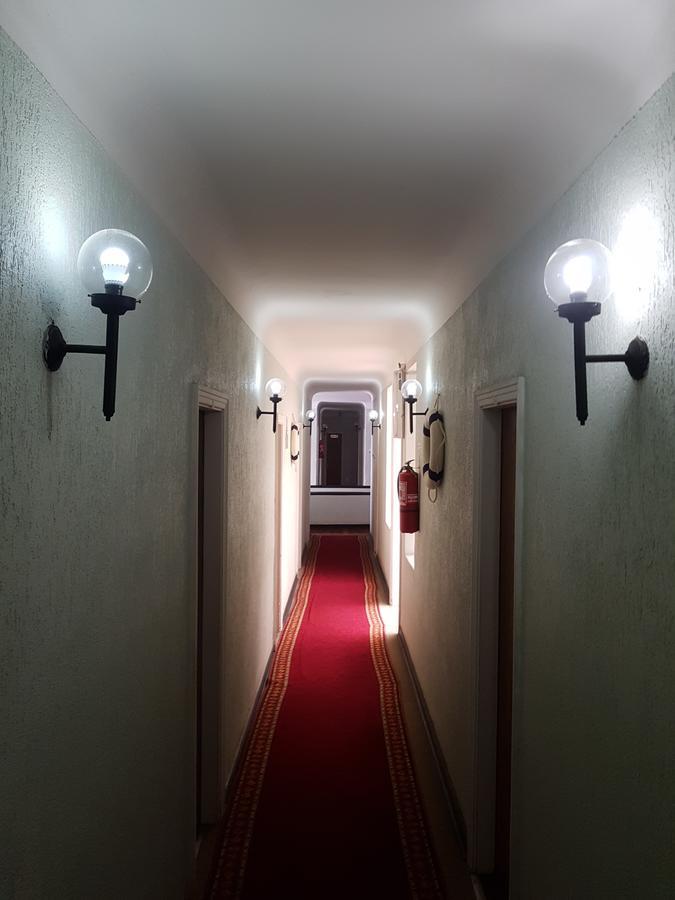 Alhambra Hotel San Antonio  Eksteriør billede